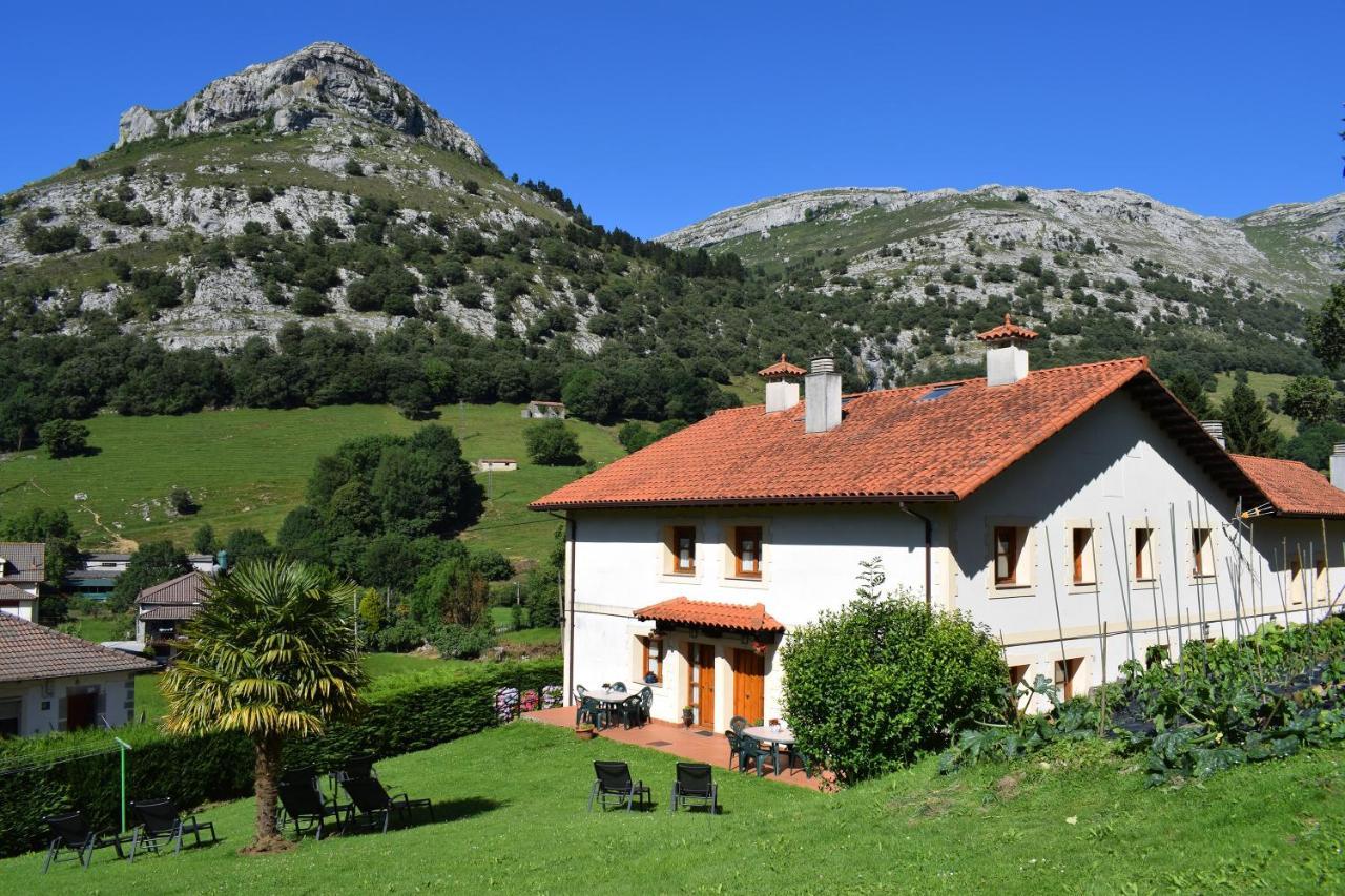 Apartamentos Rurales La Taberna Matienzo ภายนอก รูปภาพ