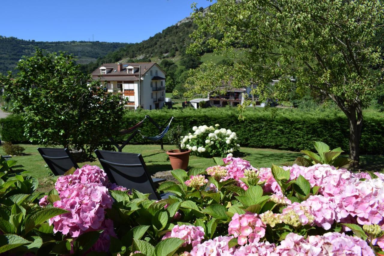 Apartamentos Rurales La Taberna Matienzo ภายนอก รูปภาพ